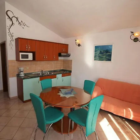 Linet 7- By Interhome Apartman *