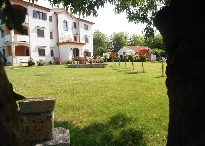 Apartman Linet 7- By Interhome