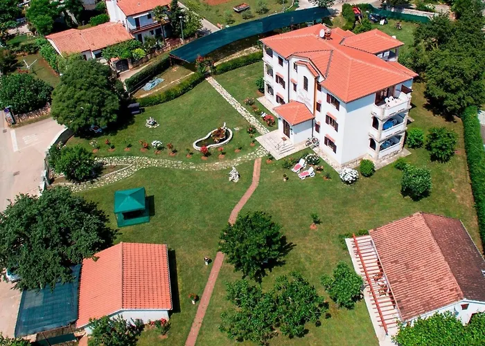 Linet 7- By Interhome Apartman *