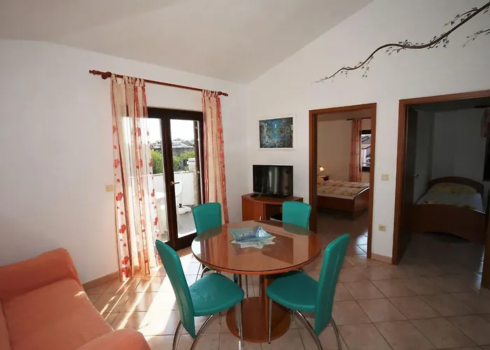 Linet 7- By Interhome Apartman