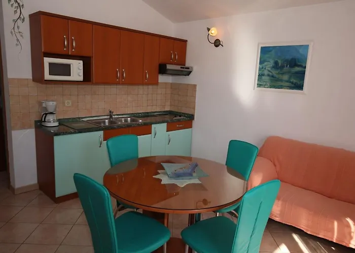 Linet 7- By Interhome Apartman Funtana