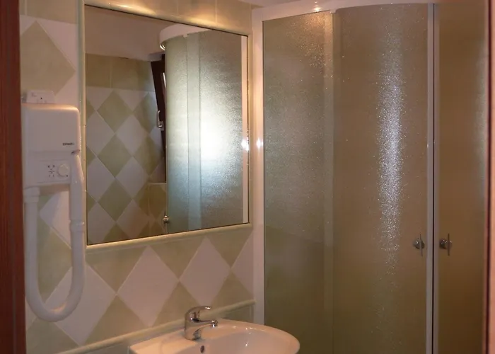 Linet 7- By Interhome * Funtana