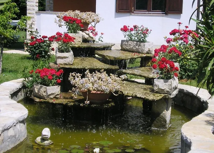 Linet 7- By Interhome * Funtana